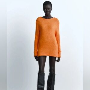 ZARA
Brushed Finish Knit Sweater